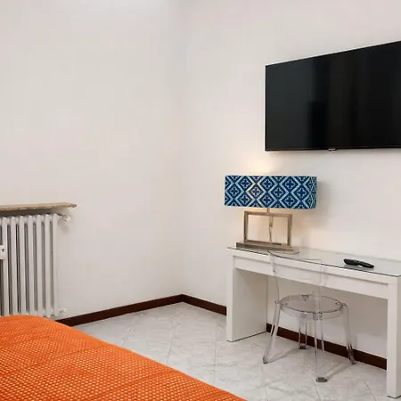 Neri View בית אירוח